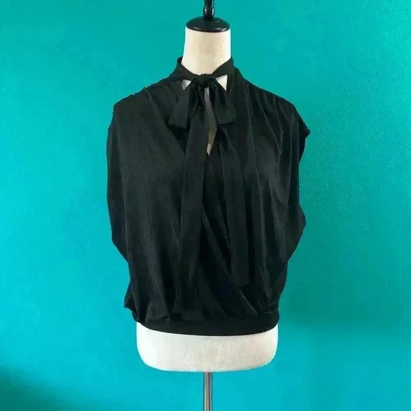 Zara Woman Black Secretary Bow Short Sleeve Faux Wrap Pullover Blouse Size S - Picture 1 of 3